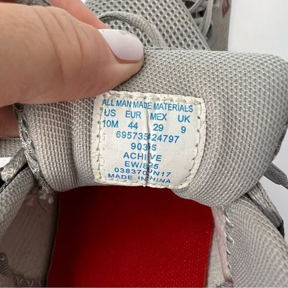 Everlast Grey and Red Running Sneakers - Picture 8 of 9